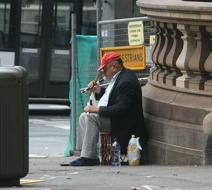 busker